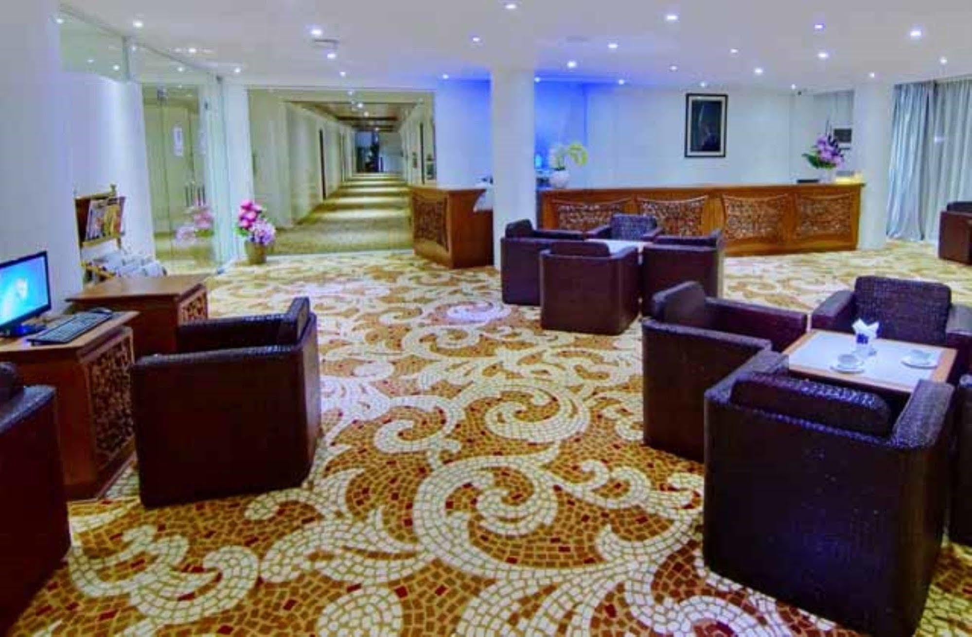 Wilson Hotel Mandalay Exterior foto